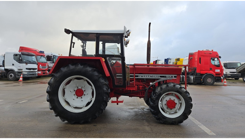 Case International 844 S (4X4 / BELGIAN TRACTOR / PERFECT CONDITION / GEARBOX TOP CONDITION) - Tractor: foto 4 Case International 844 S (4X4 / BELGIAN TRACTOR / PERFECT CONDITION / GEARBOX TOP CONDITION) - Tractor: foto 4