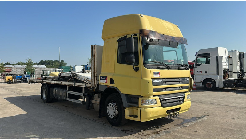 DAF 75 CF 310 (GOOD CONDITION / POSSIBLE AS BOX WITH CURTAIN / BONNE ETAT) - Camión caja abierta: foto 3 DAF 75 CF 310 (GOOD CONDITION / POSSIBLE AS BOX WITH CURTAIN / BONNE ETAT) - Camión caja abierta: foto 3