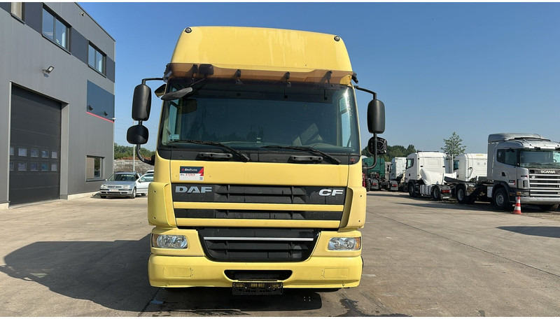 DAF 75 CF 310 (GOOD CONDITION / POSSIBLE AS BOX WITH CURTAIN / BONNE ETAT) - Camión caja abierta: foto 2 DAF 75 CF 310 (GOOD CONDITION / POSSIBLE AS BOX WITH CURTAIN / BONNE ETAT) - Camión caja abierta: foto 2