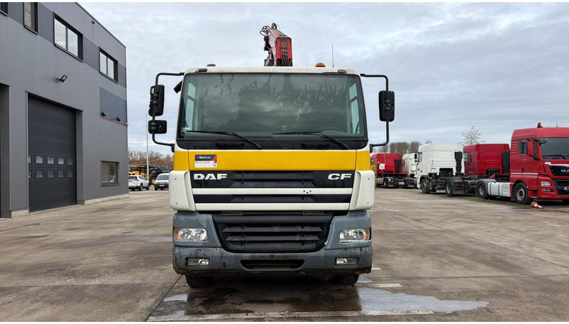 DAF CF 85.340 (EURO 3 / MANUAL GEARBOX / TOP CONDITION / BIG AXLE / STEEL SUSP. / FASSI F130 CRANE) - Camión volquete, Camión grúa: foto 2 DAF CF 85.340 (EURO 3 / MANUAL GEARBOX / TOP CONDITION / BIG AXLE / STEEL SUSP. / FASSI F130 CRANE) - Camión volquete, Camión grúa: foto 2