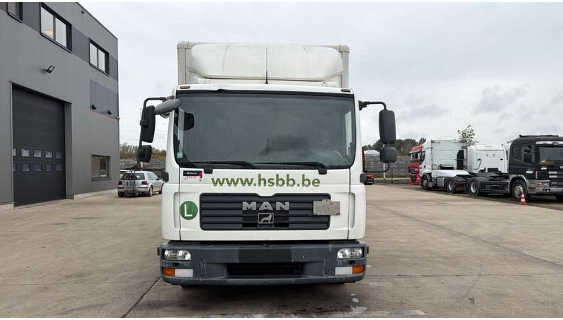MAN TGL 8.180 (BELGIAN TRUCK / PERFECT CONDITION / MANUAL GEARBOX / LAMES / STEEL SUSP.) - Camión caja cerrada: foto 2 MAN TGL 8.180 (BELGIAN TRUCK / PERFECT CONDITION / MANUAL GEARBOX / LAMES / STEEL SUSP.) - Camión caja cerrada: foto 2
