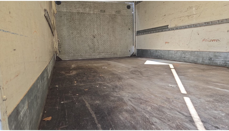 Camión caja cerrada MAN TGL 8.180 (MANUAL GEARBOX / BELGIAN TRUCK / STEEL SUSPENSION): foto 10