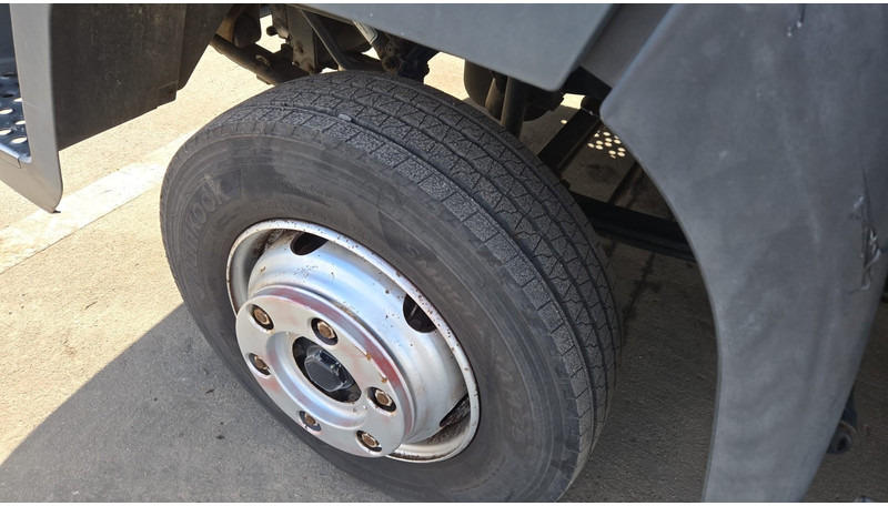 Camión caja cerrada MAN TGL 8.180 (MANUAL GEARBOX / BELGIAN TRUCK / STEEL SUSPENSION): foto 9