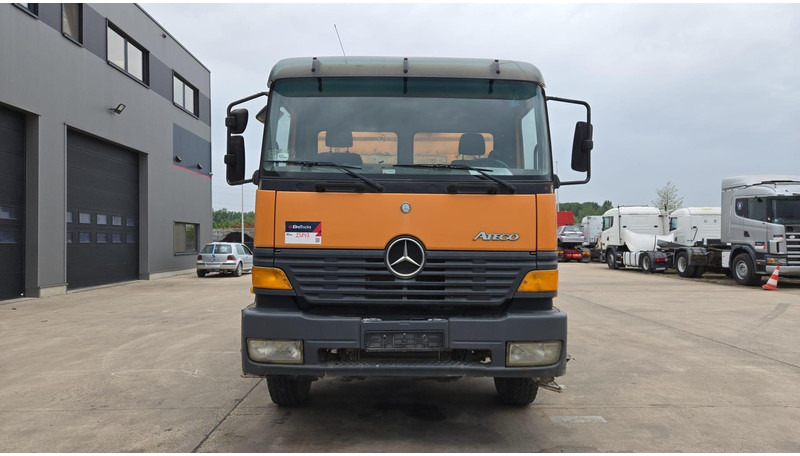 Mercedes-Benz Atego 1928 (PARFAIT ETAT / BOITE MANUELLE / GRAND PONT / LAMES) - Camión volquete: foto 2 Mercedes-Benz Atego 1928 (PARFAIT ETAT / BOITE MANUELLE / GRAND PONT / LAMES) - Camión volquete: foto 2