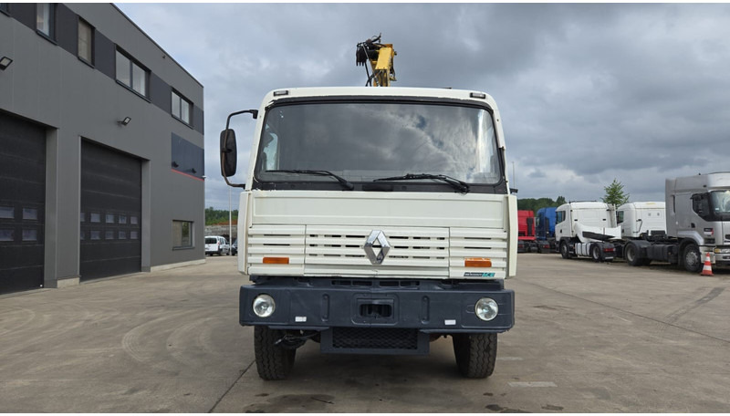 Renault G 300 Manager (POMPE MANUELLE / GRUE COPMA 90.2 / LAMES / 6X4 / GRAND PONT) - Camión volquete, Camión grúa: foto 2 Renault G 300 Manager (POMPE MANUELLE / GRUE COPMA 90.2 / LAMES / 6X4 / GRAND PONT) - Camión volquete, Camión grúa: foto 2