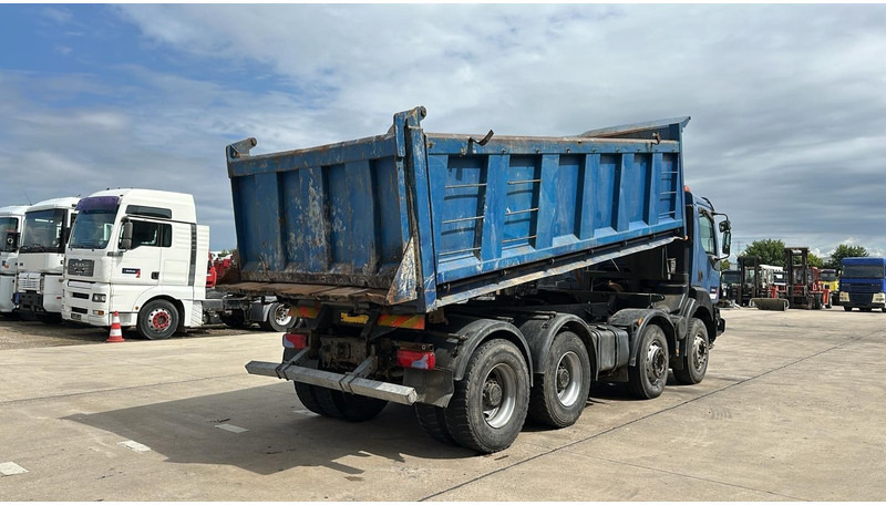 Renault KERAX 420 (BOITE MANUELLE / MANUAL GEARBOX / LAMES / GRAND PONT / GRAND BENNE) - Camión volquete: foto 4 Renault KERAX 420 (BOITE MANUELLE / MANUAL GEARBOX / LAMES / GRAND PONT / GRAND BENNE) - Camión volquete: foto 4