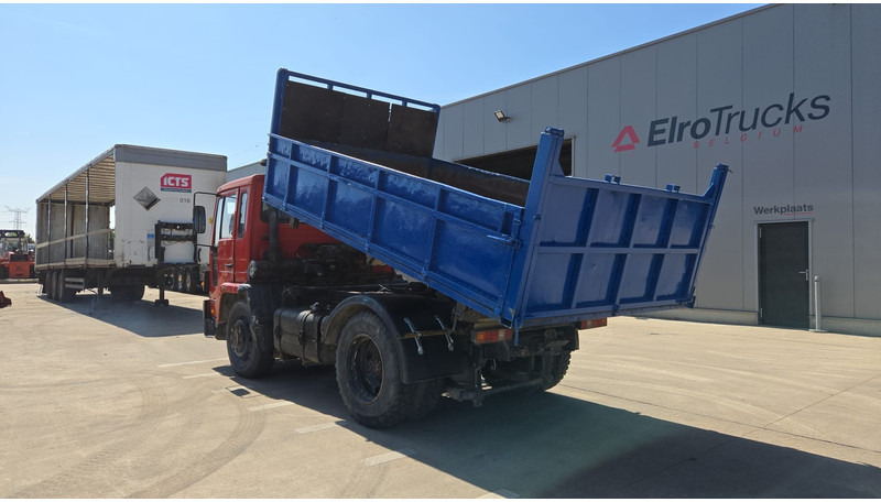 Volvo FL 6 - 14 (MANUAL PUMP / POMPE MANUELLE) - Camión volquete: foto 5 Volvo FL 6 - 14 (MANUAL PUMP / POMPE MANUELLE) - Camión volquete: foto 5