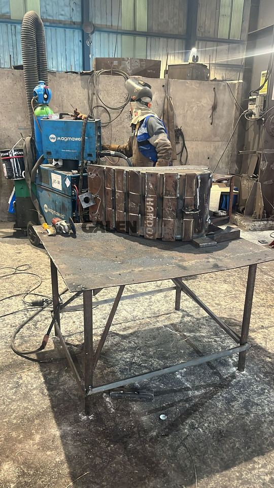 CATERPILLAR 305 Mini Excavator Bucket - Cazo para excavadora para Miniexcavadora: foto 4 CATERPILLAR 305 Mini Excavator Bucket - Cazo para excavadora para Miniexcavadora: foto 4