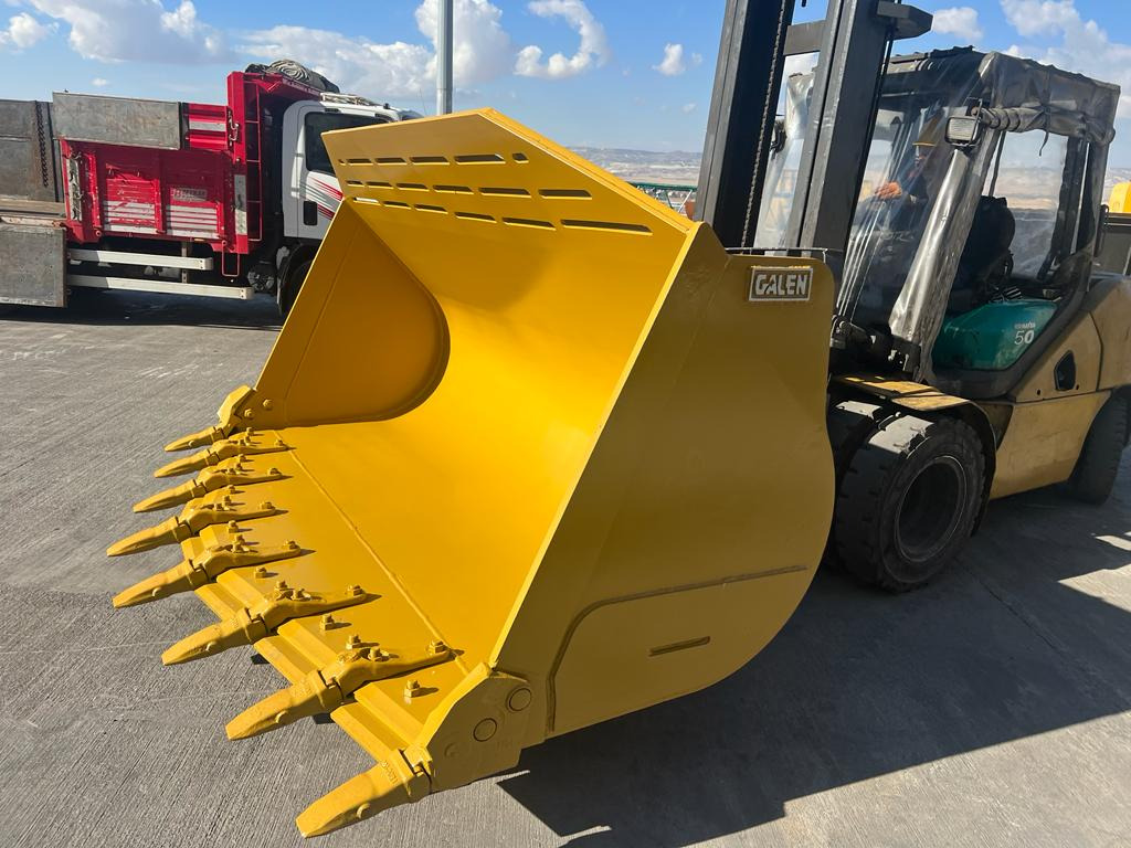 CATERPILLAR 950 Heavy Duty Bucket - Cazo cargador para Cargadora de ruedas: foto 4 CATERPILLAR 950 Heavy Duty Bucket - Cazo cargador para Cargadora de ruedas: foto 4