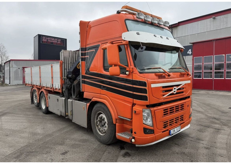 Volvo FM460 - Camión volquete, Camión grúa: foto 1 Volvo FM460 - Camión volquete, Camión grúa: foto 1