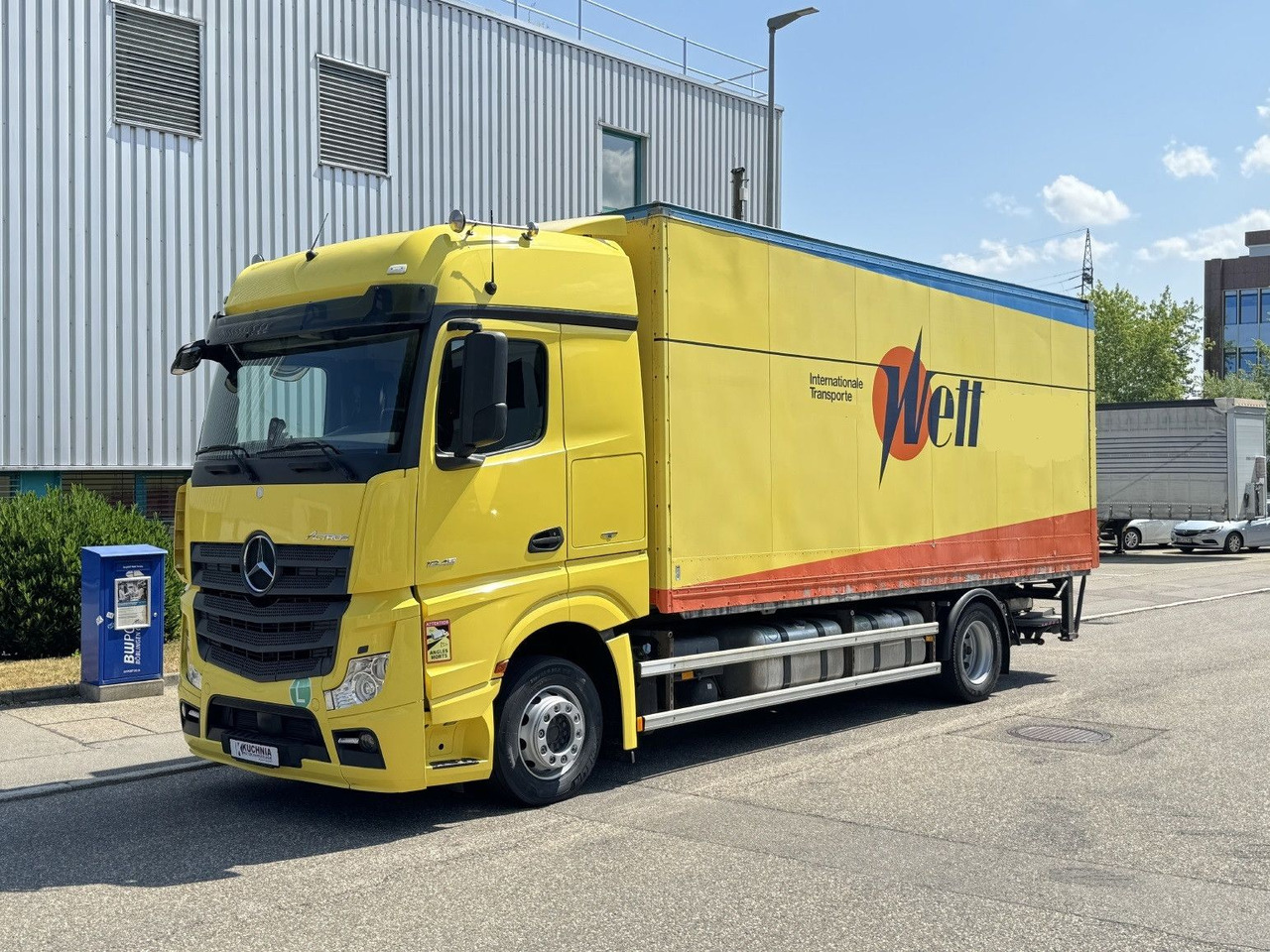 Mercedes-Benz Actros 1845 LL Gr.Haus AWL-Möbelkoffer uLBW - Camión caja cerrada: foto 1 Mercedes-Benz Actros 1845 LL Gr.Haus AWL-Möbelkoffer uLBW - Camión caja cerrada: foto 1