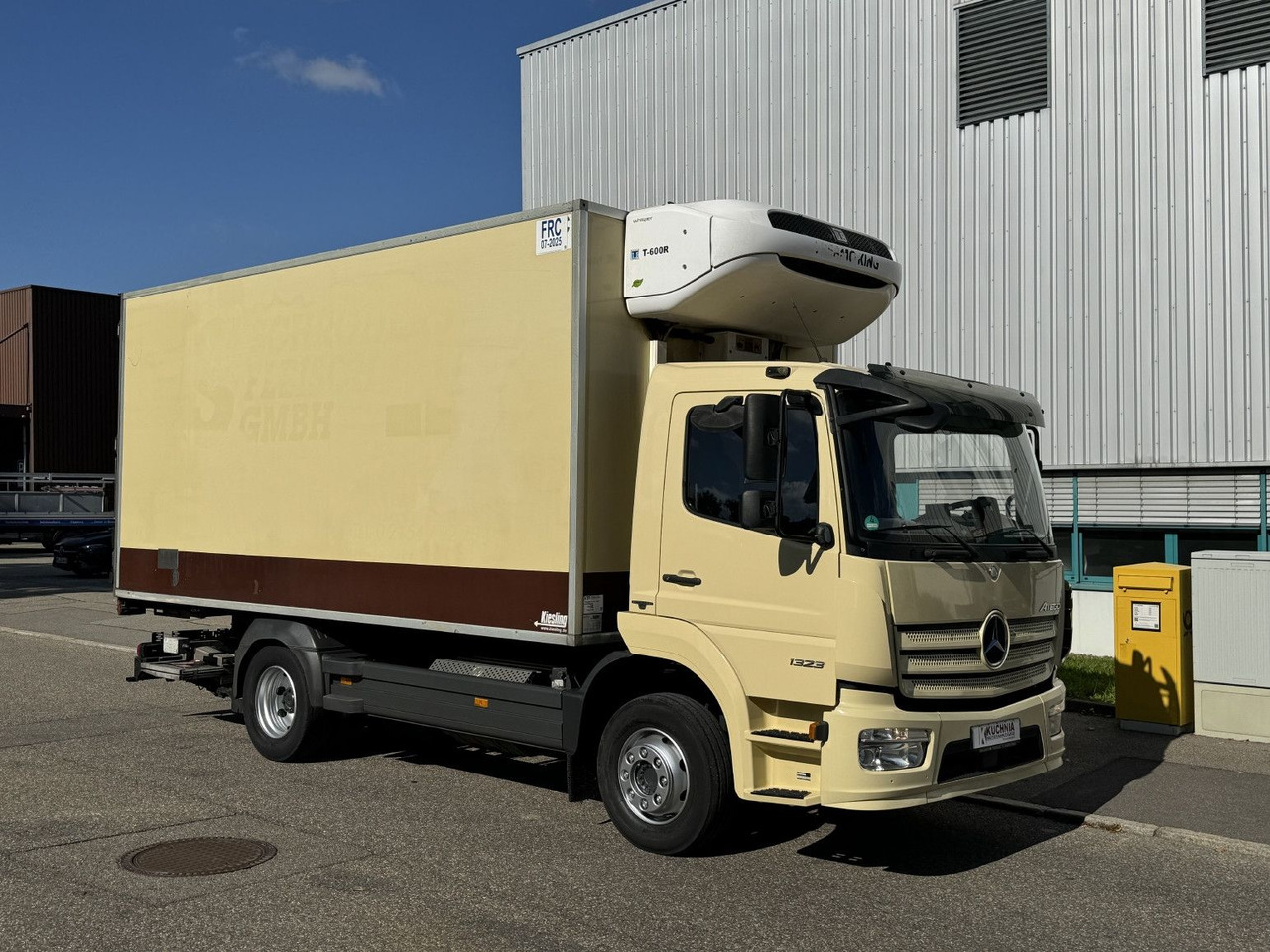 Mercedes-Benz Atego 1323L 4-Fleisch-Rohrbahnen TK T600R ATM - Camión frigorífico: foto 4 Mercedes-Benz Atego 1323L 4-Fleisch-Rohrbahnen TK T600R ATM - Camión frigorífico: foto 4