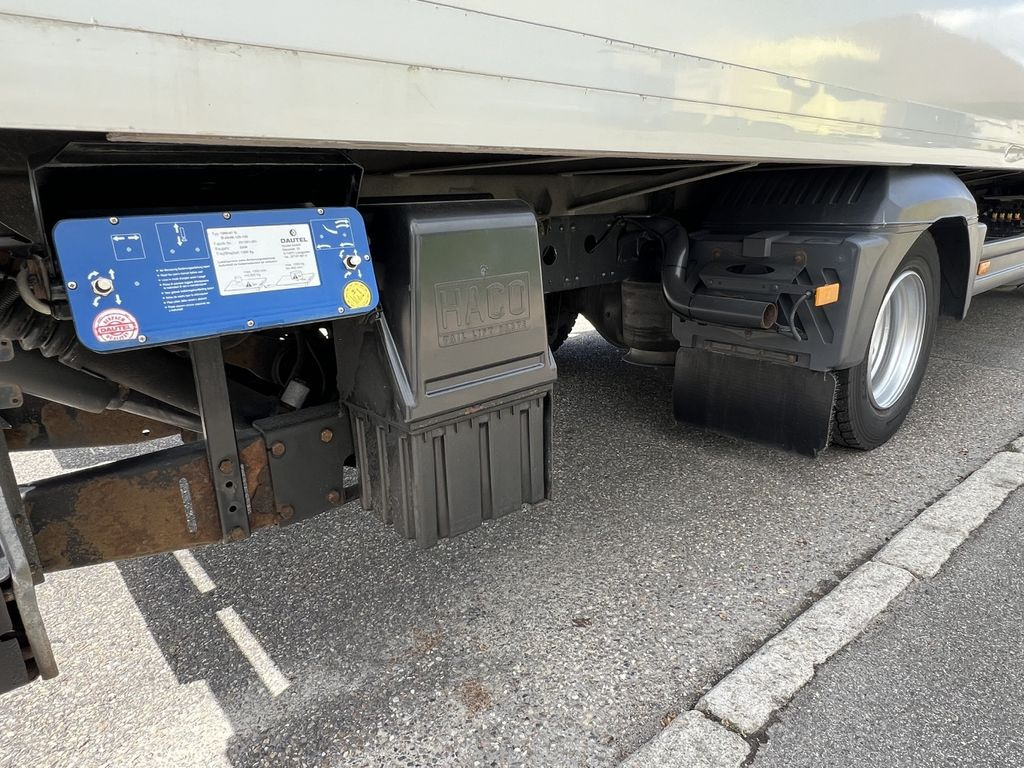 Furgoneta caja cerrada Mercedes-Benz Atego 818L Koffer 6,3m LBW Klima Autom. Luftgef.: foto 20