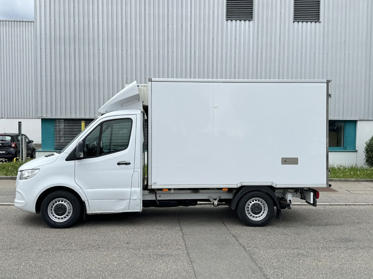 Mercedes-Benz Sprinter 316 Tiefkühl 3,3m TK V-500 MAX Luftgef. - Furgoneta frigorifica: foto 4 Mercedes-Benz Sprinter 316 Tiefkühl 3,3m TK V-500 MAX Luftgef. - Furgoneta frigorifica: foto 4