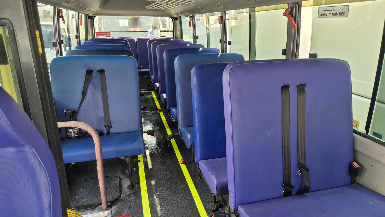 Minibús, Furgoneta de pasajeros Toyota Coaster  // Hyundai County... 30 places ... Climatisé: foto 6