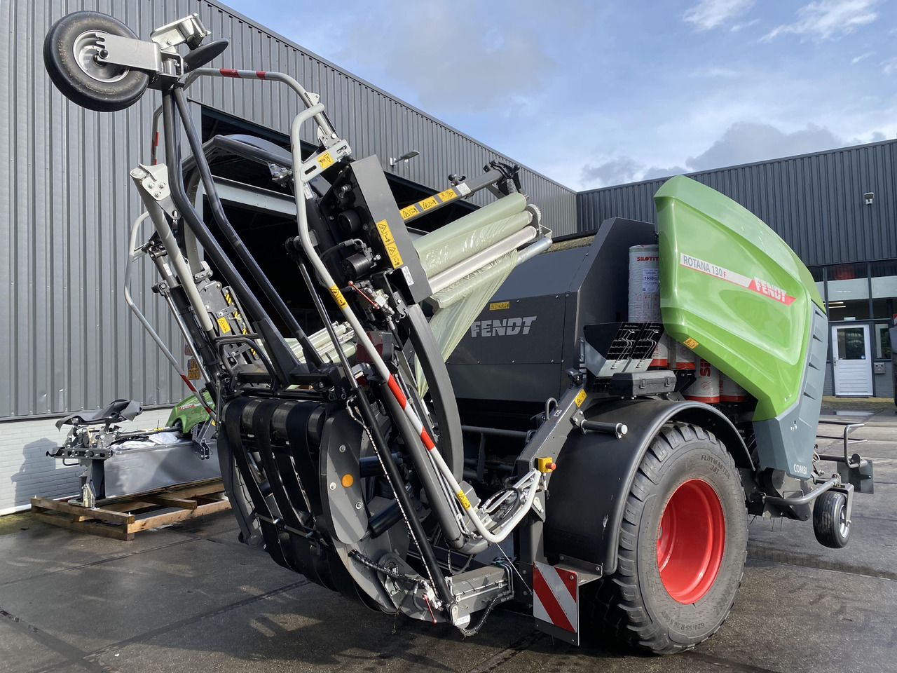 FENDT Rotana 130F Combi - Encintadora de pacas: foto 4 FENDT Rotana 130F Combi - Encintadora de pacas: foto 4