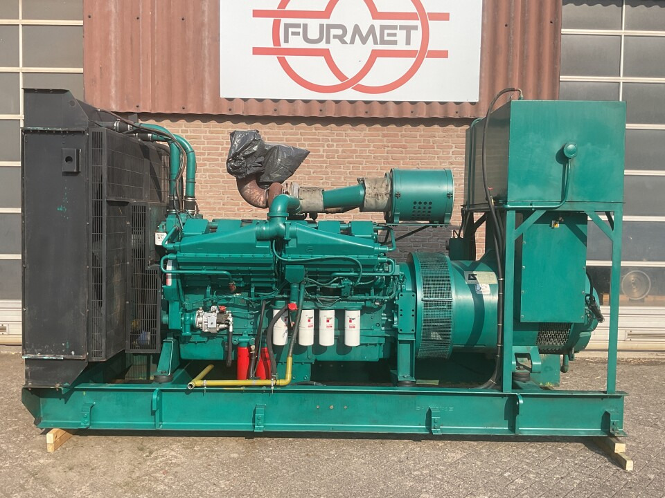 Cummins KTA38 G3 , 1000 kva generatorset. low hours. - Generador industriale: foto 1 Cummins KTA38 G3 , 1000 kva generatorset. low hours. - Generador industriale: foto 1