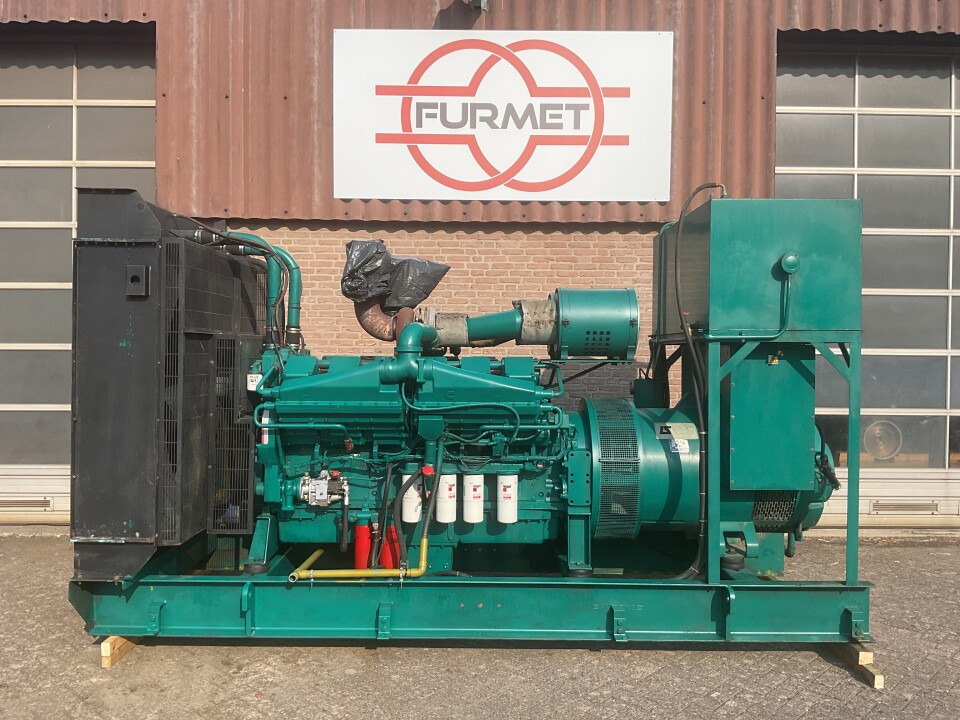 Cummins KTA38 G3 , 1000 kva generatorset. low hours. - Generador industriale: foto 2 Cummins KTA38 G3 , 1000 kva generatorset. low hours. - Generador industriale: foto 2