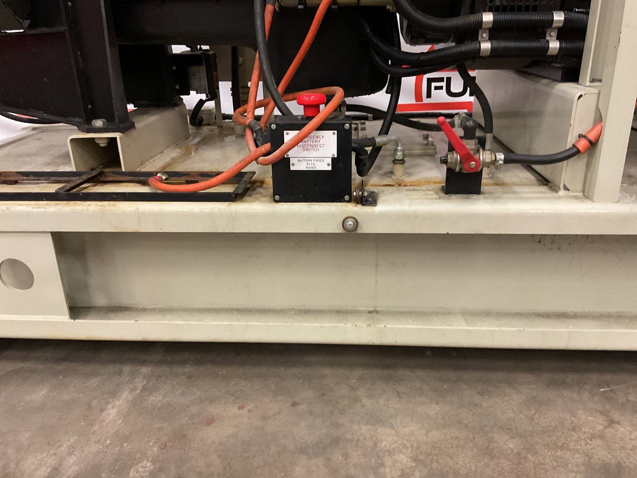 Perkins 250KVA, low standby hours and very complete. - Generador industriale: foto 3 Perkins 250KVA, low standby hours and very complete. - Generador industriale: foto 3