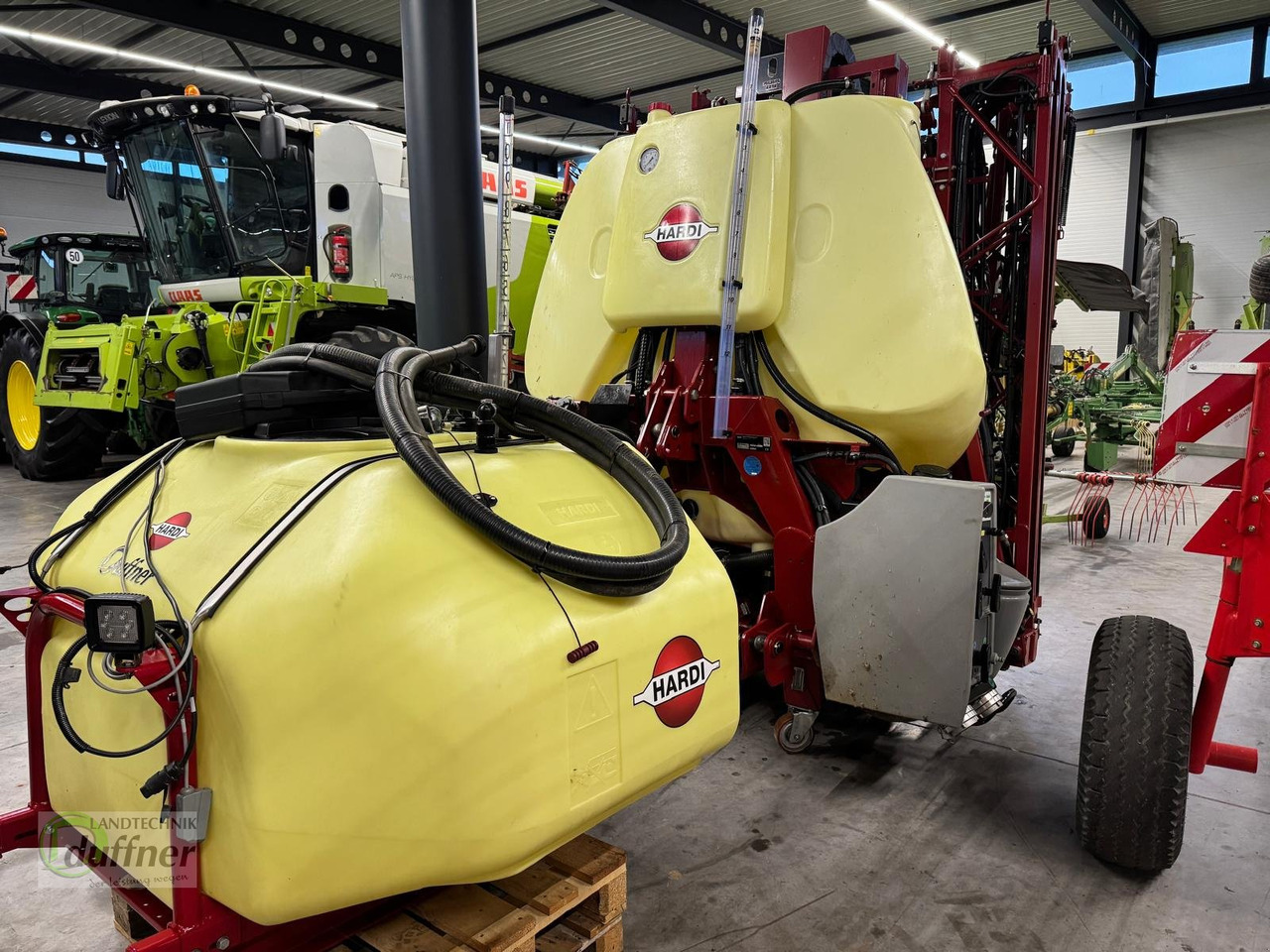 Hardi Mega 12 1200 Smart ISOBUS - Pulverizador arrastrado: foto 1 Hardi Mega 12 1200 Smart ISOBUS - Pulverizador arrastrado: foto 1