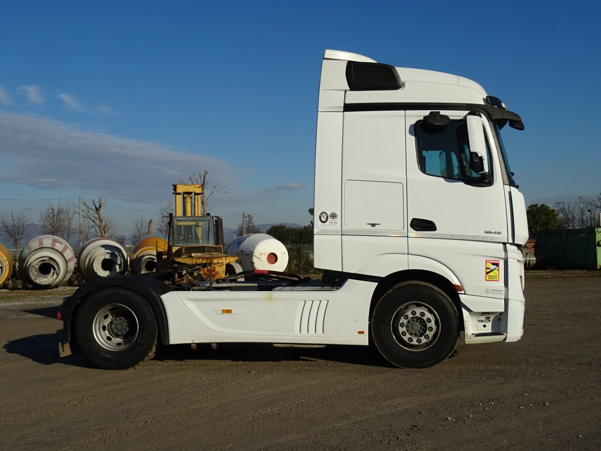 MERCEDES ACTROS 1845 - Cabeza tractora: foto 4 MERCEDES ACTROS 1845 - Cabeza tractora: foto 4