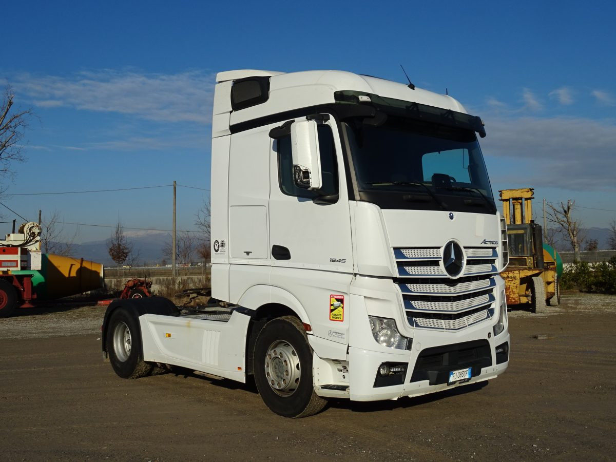 MERCEDES ACTROS 1845 - Cabeza tractora: foto 3 MERCEDES ACTROS 1845 - Cabeza tractora: foto 3