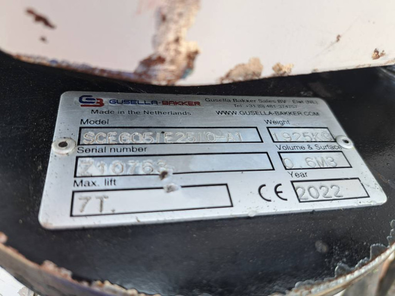 Fuchs MHL 360 D - Manipulador de materiales: foto 5 Fuchs MHL 360 D - Manipulador de materiales: foto 5