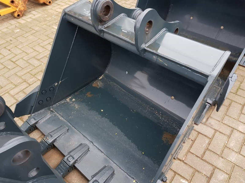 Hyundai Excavator Digging Bucket 140, 61K4-30701 - Cazo para Maquinaria de construcción: foto 1 Hyundai Excavator Digging Bucket 140, 61K4-30701 - Cazo para Maquinaria de construcción: foto 1