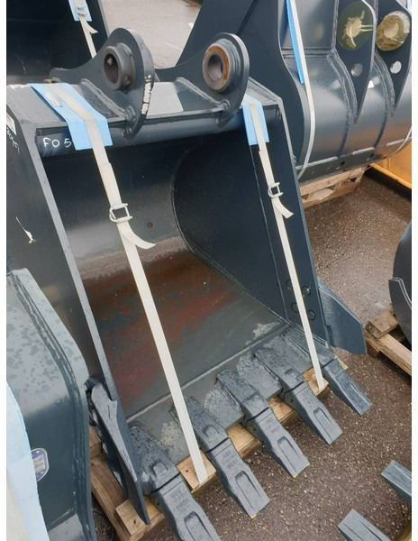 Hyundai Excavator digging bucket 140, 61K4-30501 - Cazo para Maquinaria de construcción: foto 1 Hyundai Excavator digging bucket 140, 61K4-30501 - Cazo para Maquinaria de construcción: foto 1