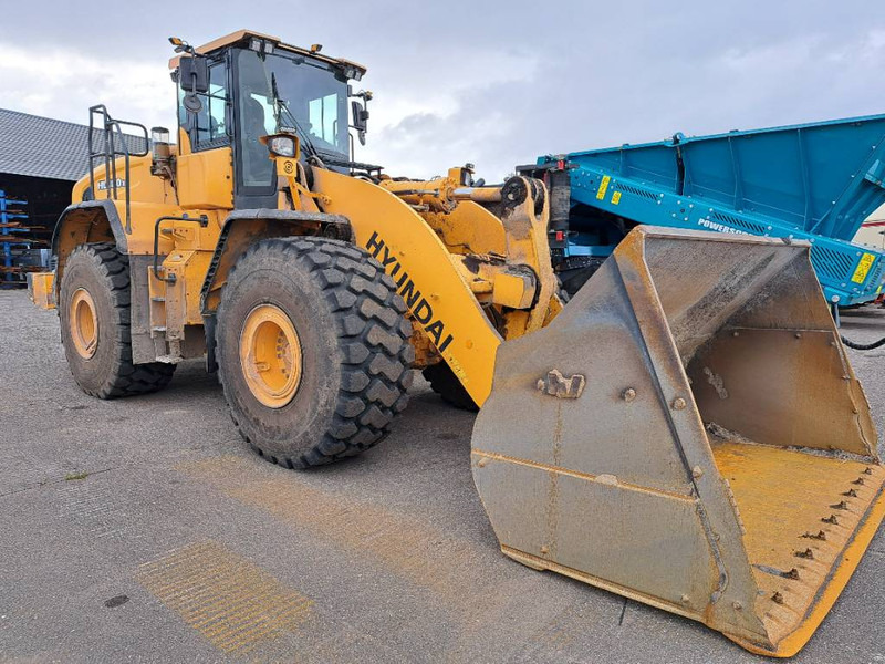 Hyundai HL980XT - Cargadora de ruedas: foto 1 Hyundai HL980XT - Cargadora de ruedas: foto 1