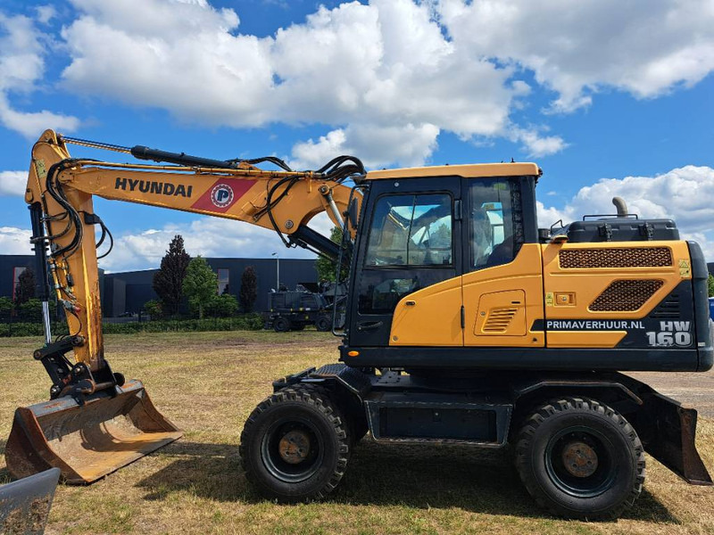 Excavadora de ruedas Hyundai HW 160: foto 17 Excavadora de ruedas Hyundai HW 160: foto 17