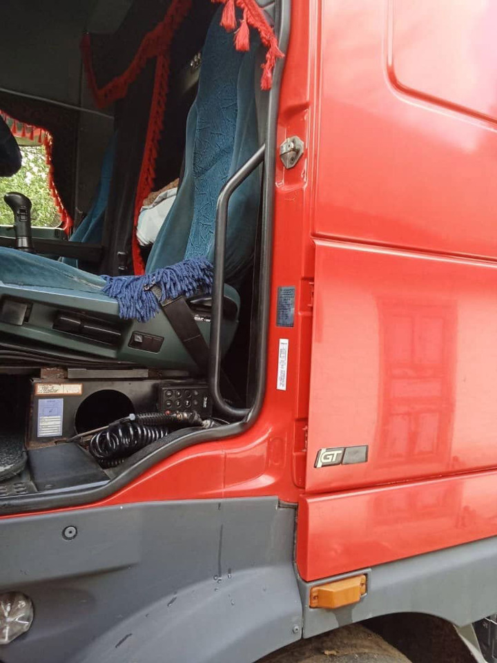 DAF XF 95.430 Tractor unit - Cabeza tractora: foto 4 DAF XF 95.430 Tractor unit - Cabeza tractora: foto 4