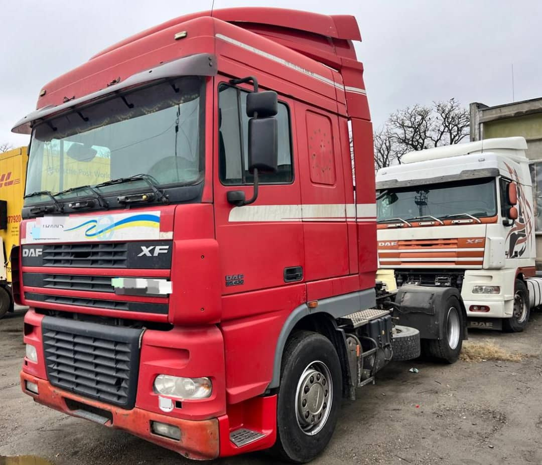 DAF XF 95 - Cabeza tractora: foto 1 DAF XF 95 - Cabeza tractora: foto 1