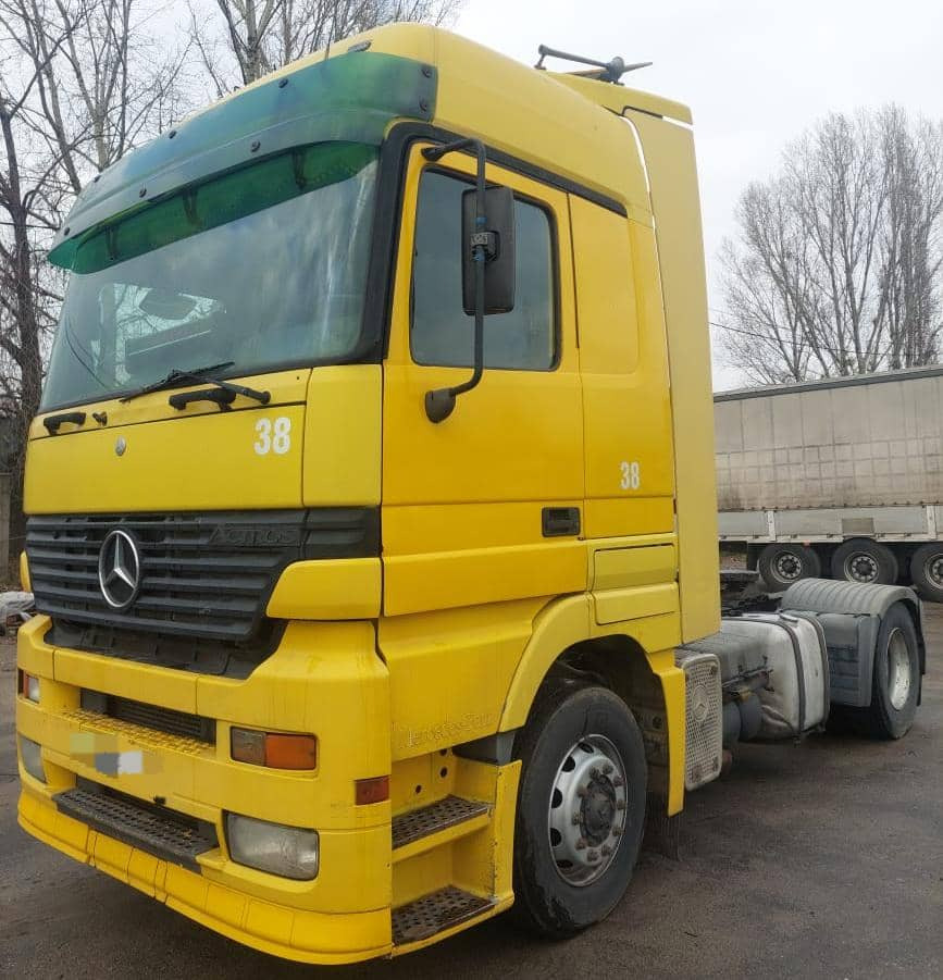 MERCEDES-BENZ Actros - Cabeza tractora: foto 1 MERCEDES-BENZ Actros - Cabeza tractora: foto 1