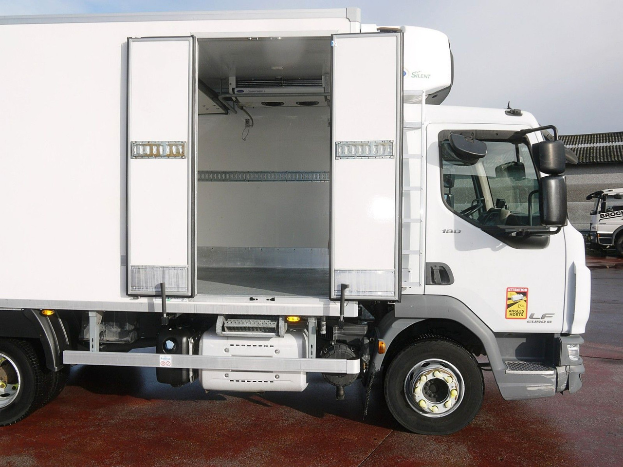 Camión frigorífico DAF LF 180 .10 KUHLKOFFER CARRIER SUPRA 750MT AIRCO: foto 14