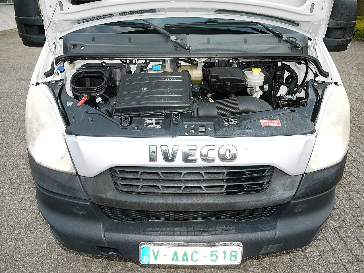 Furgoneta frigorifica Iveco 35S13 DAILY KUHLKOFFER RELEC FROID -20C: foto 16 Furgoneta frigorifica Iveco 35S13 DAILY KUHLKOFFER RELEC FROID -20C: foto 16