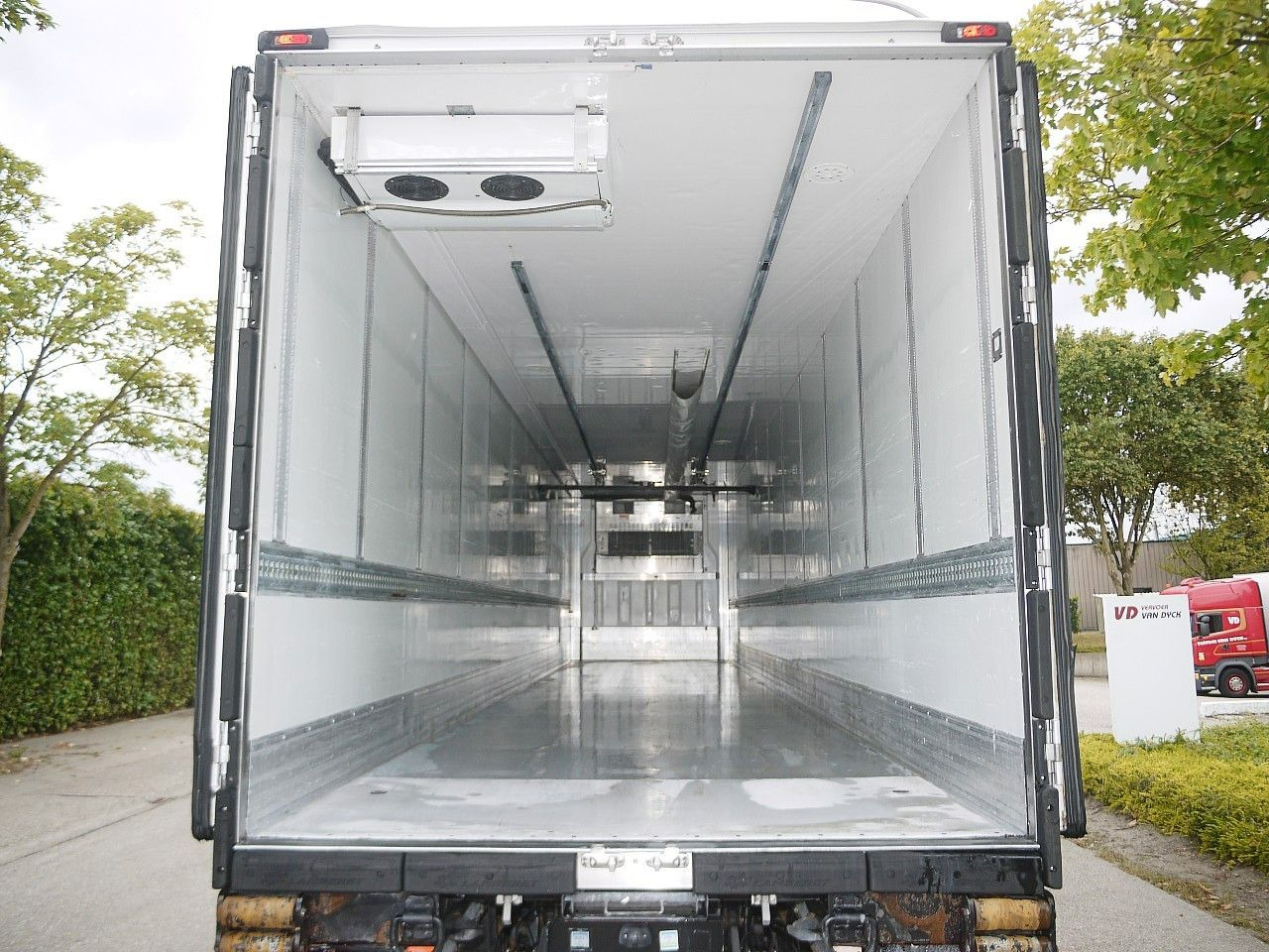 Semirremolque frigorífico Lamberet CARRIER VECTOR 1950 MULTI TEMP. SAF. LADBORDWAND: foto 9