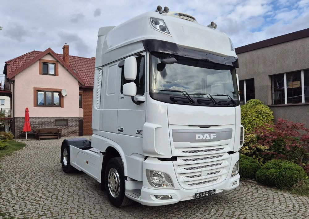 DAF XF106 - Cabeza tractora: foto 3 DAF XF106 - Cabeza tractora: foto 3