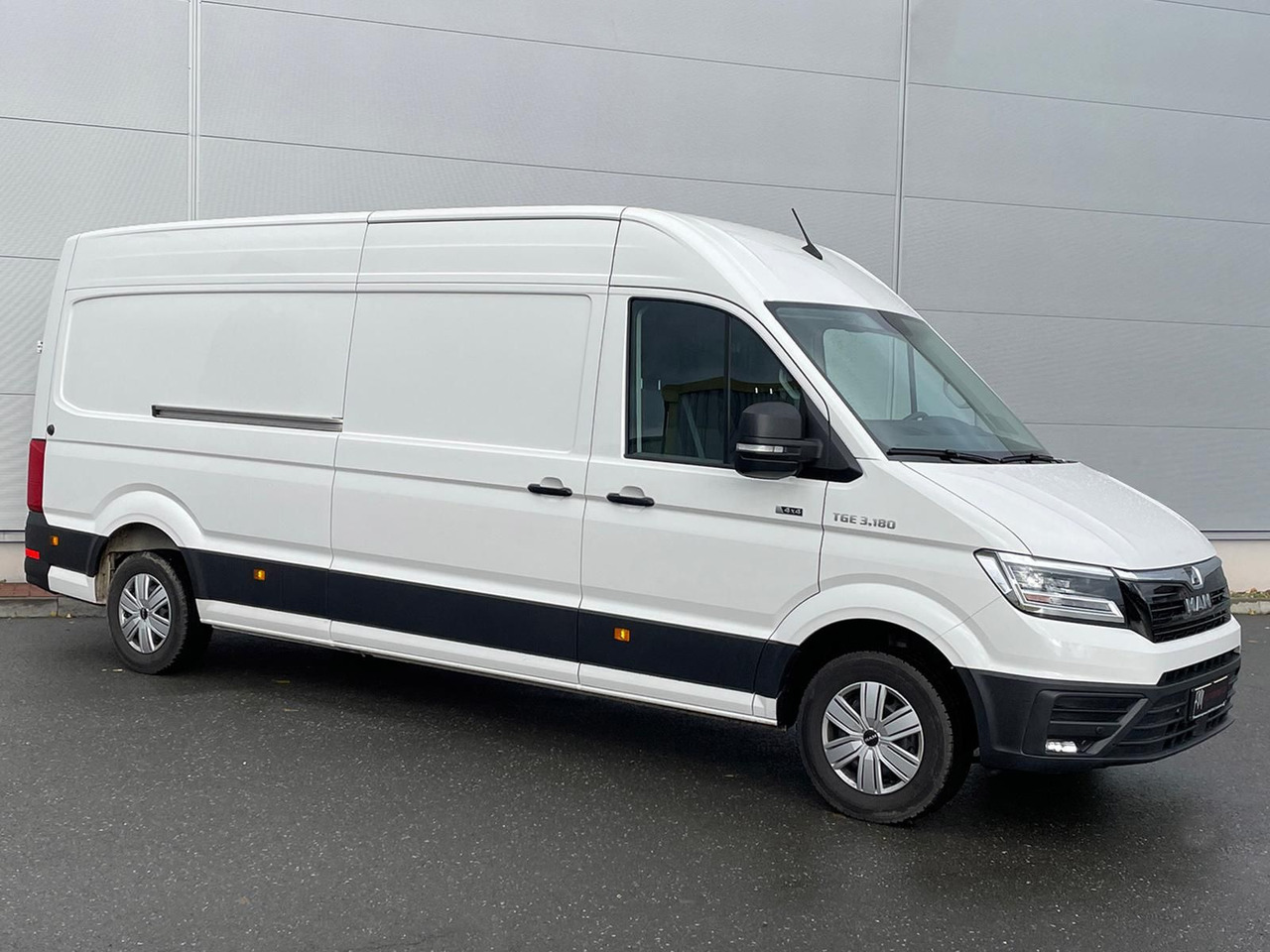 MAN TGE 3.180 L4H3 Kasten 4x4 LED TEMPOMAT DIFF AHK - Furgoneta: foto 2 MAN TGE 3.180 L4H3 Kasten 4x4 LED TEMPOMAT DIFF AHK - Furgoneta: foto 2