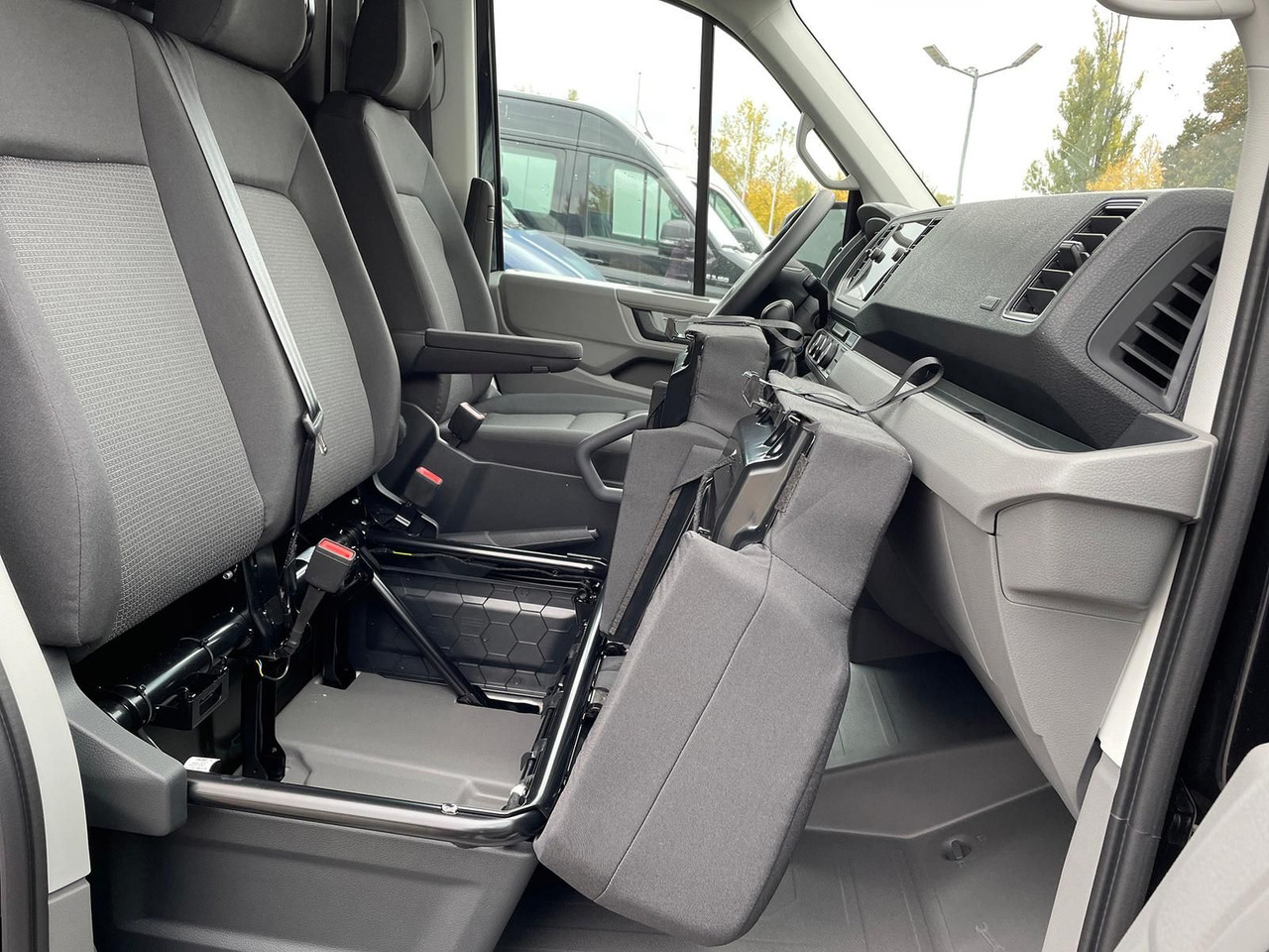 Coche MAN TGE 3.180 Kasten L5H3 4x4 ACC LED NAV SITZHZ AHK: foto 31