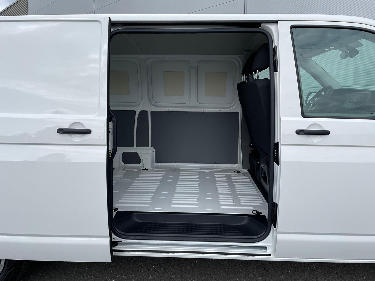 Furgón Volkswagen T6.1 Transporter Kasten lang 4M MFL LED TEMPOMAT: foto 9