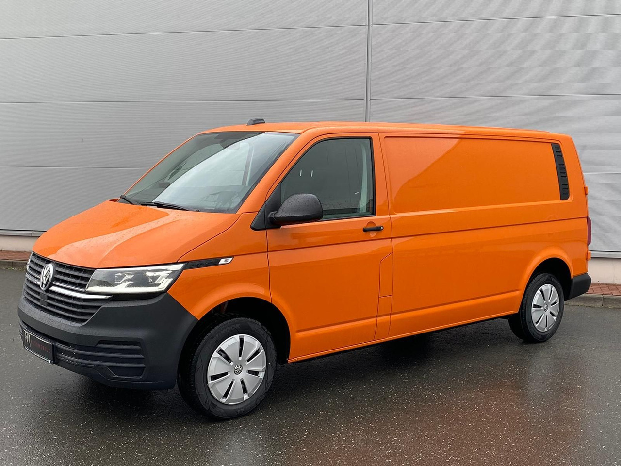 Volkswagen T6.1 Transporter Kasten lang LED PDC KLIMA SITZH - Coche: foto 1 Volkswagen T6.1 Transporter Kasten lang LED PDC KLIMA SITZH - Coche: foto 1