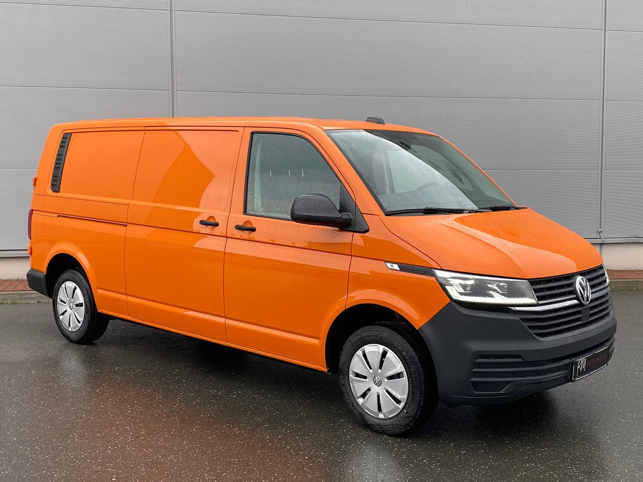 Volkswagen T6.1 Transporter Kasten lang LED PDC KLIMA SITZH - Coche: foto 2 Volkswagen T6.1 Transporter Kasten lang LED PDC KLIMA SITZH - Coche: foto 2