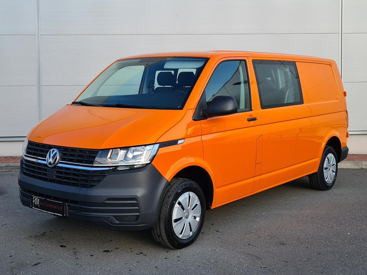 Volkswagen T6.1 Transporter MIXTO lang LED PDC KLIMA SITZH - Coche: foto 1 Volkswagen T6.1 Transporter MIXTO lang LED PDC KLIMA SITZH - Coche: foto 1