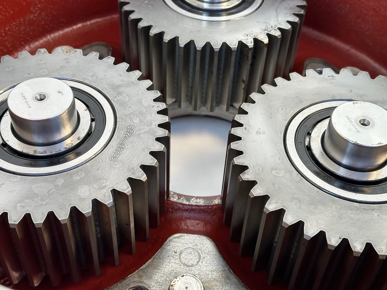 Liebherr Abtriebsglocke ID-Nr.90014797 mit Planetenrad ID-Nr.944451103. Typ:FAT400F537 - FAT450F541 - FAT450F567. Typ:PR72605LGP, PR72605XL, PR7264FLGP, PR7264FXL, PR726LGP, PR726XL. #FAT450F.01.03# - Mando final para Maquinaria de construcción: foto 5 Liebherr Abtriebsglocke ID-Nr.90014797 mit Planetenrad ID-Nr.944451103. Typ:FAT400F537 - FAT450F541 - FAT450F567. Typ:PR72605LGP, PR72605XL, PR7264FLGP, PR7264FXL, PR726LGP, PR726XL. #FAT450F.01.03# - Mando final para Maquinaria de construcción: foto 5