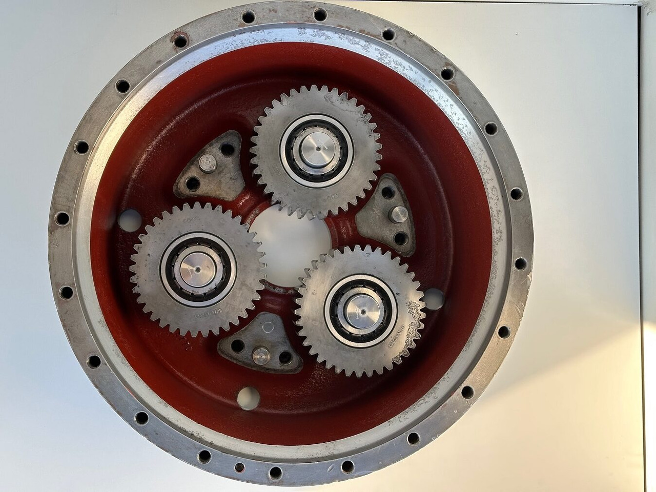 Liebherr Abtriebsglocke ID-Nr.90014797 mit Planetenrad ID-Nr.944451103. Typ:FAT400F537 - FAT450F541 - FAT450F567. Typ:PR72605LGP, PR72605XL, PR7264FLGP, PR7264FXL, PR726LGP, PR726XL. #FAT450F.01.03# - Mando final para Maquinaria de construcción: foto 4 Liebherr Abtriebsglocke ID-Nr.90014797 mit Planetenrad ID-Nr.944451103. Typ:FAT400F537 - FAT450F541 - FAT450F567. Typ:PR72605LGP, PR72605XL, PR7264FLGP, PR7264FXL, PR726LGP, PR726XL. #FAT450F.01.03# - Mando final para Maquinaria de construcción: foto 4