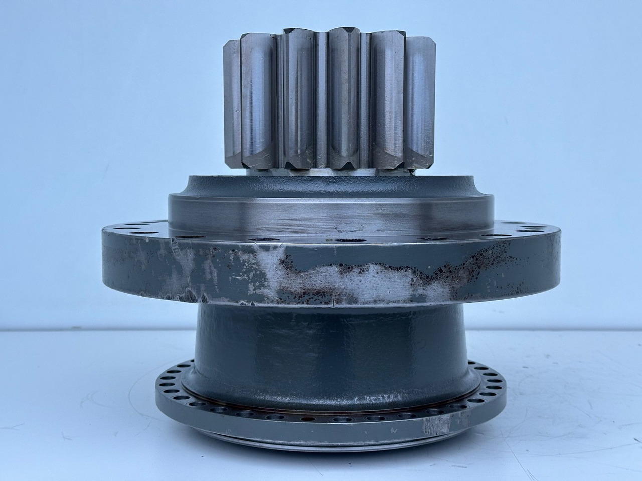 Liebherr Abtriebswellengehäuse ID-Nr.90013701 mit Abtriebswelle ID-Nr.90214087. SAT275A290. R922 LC-1486. R924 LC-1487. #0774#0784# - Reductor de giro para Excavadora de cadenas: foto 5 Liebherr Abtriebswellengehäuse ID-Nr.90013701 mit Abtriebswelle ID-Nr.90214087. SAT275A290. R922 LC-1486. R924 LC-1487. #0774#0784# - Reductor de giro para Excavadora de cadenas: foto 5
