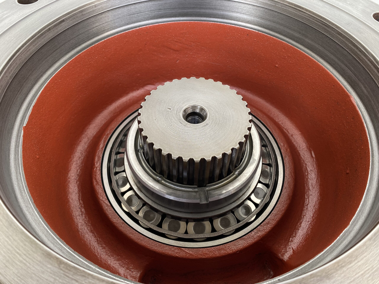 Reductor de giro para Maquinaria de construcción Liebherr Abtriebswellengehäuse ID-Nr.9441707 mit Abtriebswelle ID-Nr.9441713. SAT300/213 - SAT300/225 - SAT375/219. A900 C-LI, A944 B-LI, E942,LOS942,LOS944,P942,P944,R942,R944, R944B. #AB.1555#: foto 8 Reductor de giro para Maquinaria de construcción Liebherr Abtriebswellengehäuse ID-Nr.9441707 mit Abtriebswelle ID-Nr.9441713. SAT300/213 - SAT300/225 - SAT375/219. A900 C-LI, A944 B-LI, E942,LOS942,LOS944,P942,P944,R942,R944, R944B. #AB.1555#: foto 8