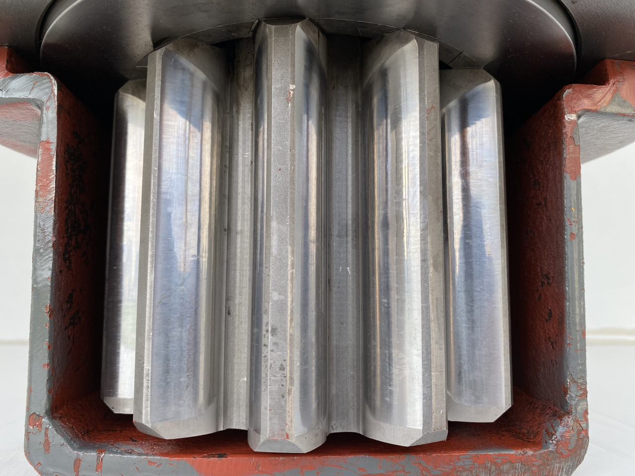 Reductor de giro para Maquinaria de construcción Liebherr Abtriebswellengehäuse ID-Nr.9441707 mit Abtriebswelle ID-Nr.9441713. SAT300/213 - SAT300/225 - SAT375/219. A900 C-LI, A944 B-LI, E942,LOS942,LOS944,P942,P944,R942,R944, R944B. #AB.1555#: foto 16 Reductor de giro para Maquinaria de construcción Liebherr Abtriebswellengehäuse ID-Nr.9441707 mit Abtriebswelle ID-Nr.9441713. SAT300/213 - SAT300/225 - SAT375/219. A900 C-LI, A944 B-LI, E942,LOS942,LOS944,P942,P944,R942,R944, R944B. #AB.1555#: foto 16