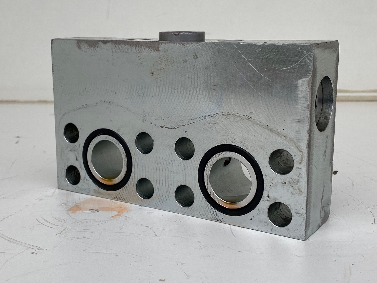 Liebherr Dämpfungsventil ID-Nr.10121777. P924 COMP, P926, R926, R916, R922, R924 COMP, R924, R926 COMP, R926, R930, R936, R946, R950 T, R960 T. #DÄ27652# - Reductor de giro para Excavadora: foto 3 Liebherr Dämpfungsventil ID-Nr.10121777. P924 COMP, P926, R926, R916, R922, R924 COMP, R924, R926 COMP, R926, R930, R936, R946, R950 T, R960 T. #DÄ27652# - Reductor de giro para Excavadora: foto 3